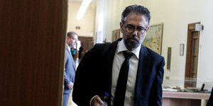 Ο Κωνσταντίνος Φρουζής στην Προανακρτική για τη Novartis