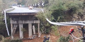 Κατάρρευση γέφυρας στην Ιταλία