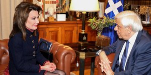 Συνάντηση Προκόπη Παυλόπουλου με τη Γιάννα Αγγελοπούλου στο Προεδρικό Μέγαρο