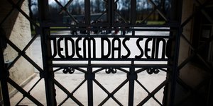 Κάγκελα στο στρατόπεδο συγκέντρωσης του Μπούχενβαλντ
