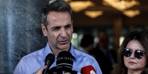 Ο Κυριάκος Μητσοτάκης κάνει δηλώσεις