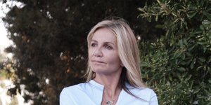 Μαρέβα Μητσοτάκη κοντινό 