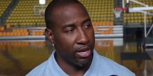 Κακόγουστη φάρσα ο «θάνατος» του Μιλτ Παλάσιο