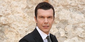 Ο Ιωάννης Παπαζήσης ως Μίλτος στο Κόκκινο Ποτάμι