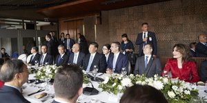 Γεύμα στον «Διόνυσο» προς τιμήν του Κινέζου προέδρου