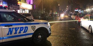 Περιπολικό σε δρόμο του Μπρονξ