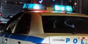 Περιπολικό τη νύχτα
