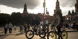 Ποδηλάτες στο κέντρο της πρωτεύουσας της Ρωσία