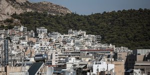 σπιτια σε προποδες βουνού 