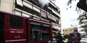 Φωτιά σε πολυκατοικία