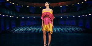 Η Σπυρούλα από το GNTM 2 με δημιουργία του Αγγελου Μπράτη
