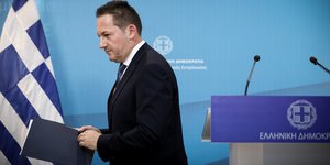 Ο κυβερνητικός εκπρόσωπος, Στέλιος Πέτσας