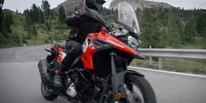 H Suzuki ανανενώνει τo V-Strom