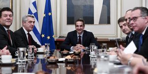 Συνάντηση του Κυριάκου Μητσοτάκη, με τον ύπατο αρμοστή του ΟΗΕ, Γκράντι για τους πρόσφυγες