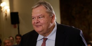 Ο Ευ. Βενιζέλος χαμογελαστός