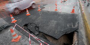 Καθίζηση στη συμβολή Χαμοστέρνας και Πειραιώς
