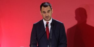 Απάντηση Χαρίτση σε Πέτσα