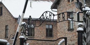 Η είσοδος του Αουσβιτς