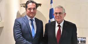 Ο Αδωνις Γεωργιάδης με τον Λουκά Παπαδήμο