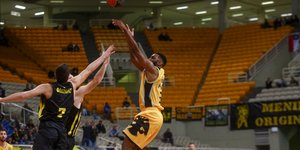 Νικήτρια στο ντέρμπι η ΑΕΚ