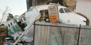 Αεροπλάνο συνετρίβη στο Καζακστάν