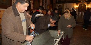 Το έθιμο με το αμίλητο νερό στη Μυτιλήνη