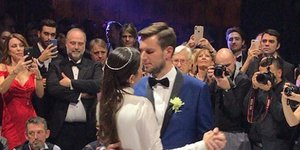 Αναστασία Καίσαρη Τόμας γάμος χορός δεξίωση 