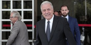 Novartis: Ο Αγγελής αποδομεί την Τουλουπάκη για τα περί εμπλοκής Αβραμόπουλου