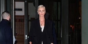 Η Σαρλίζ Θερόν