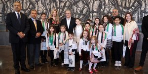 Κάλαντα στον Δημήτρης Κουτσούμπα