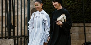 Γυναίκες με φορέματα