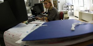Αλλαγές στην Εφορία, έρχονται οι ηλεκτρονικές υπηρεσίες
