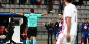 Ο διαιτητής Φωτιάς στο Βόλος-Ολυμπιακός