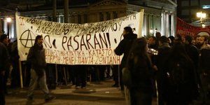 Πορεία αντιεξουσιαστών για την 11η επέτειο δολοφονίας του Αλ. Γρηγορόπουλου στην Αθήνα