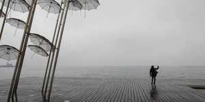 Meteo: Αστατος ο καιρός την Τρίτη με βροχές και χιονοπτώσεις