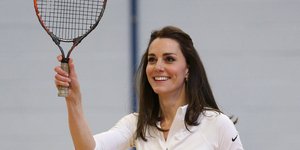 Η Κέιτ Μίντλετον παίζει τένις