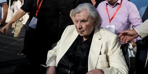 Μίκης Θεοδωράκης