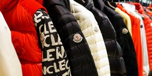 Moncler μπουφάν