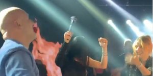 Ο Νίκος Μουτσινάς με τη Λένα Ζευγαρά και τη Ματίνα Νικολάου στην πίστα