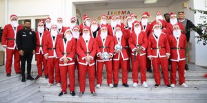 Οι ποδοσφαιριστές του ΟΦΗ... ΑγιοΒασίληδες!