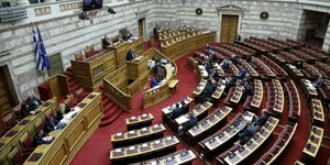 Βουλή: Ψηφίστηκε το σχέδιο «Ηρακλής»	