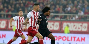 Φάση από το Ολυμπιακός - ΠΑΟΚ