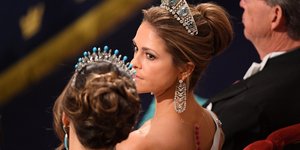 Η πριγκίπισσα Μαντέλ της Σουηδίας με τιάρα