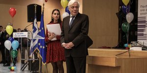 Προκόπης Παυλόπουλος με μπαλόνια