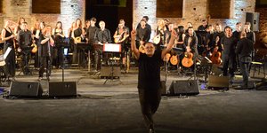 Ο Θάνος Μικρούτσικος