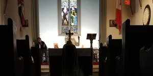 Θεατρο στην Αγγλικανική εκκλησία 