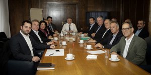 Συνάντηση Τ. Θεοδωρικάκου με τους περιφερειάρχες για τα προβλήματα των Περιφερειών