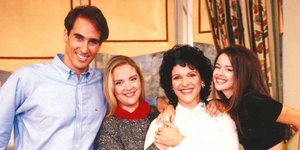 Χαράλαμπος Παπανικολάου, Ελντα Πανοπούλου, Σοφία Βόσσου και Ινα Λαζοπούλου