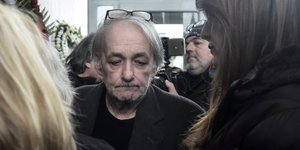 Ανδρέας Μικρούτσικος: Στην εντατική μια εβδομάδα μετά τον θάνατο του αδελφού του -Η σχέση ζωής με τον Θάνο