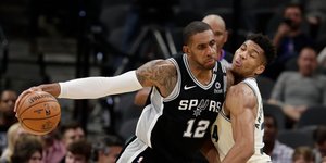 Ο Αντετοκούνμπο μαρκάρει τον Ολντριτζ των Σπερς